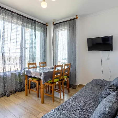 Inftour President 2 Apartment *