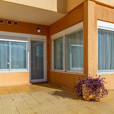 Inftour President 2 アパート